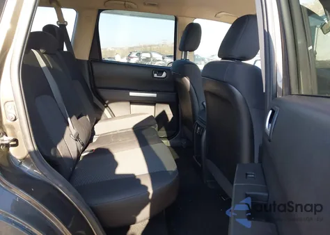 2010 Mitsubishi Endeavor z USA, uszkodzony, nr VIN 4A4JN2AS3AE002226